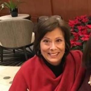 Meet your Posher, Mona